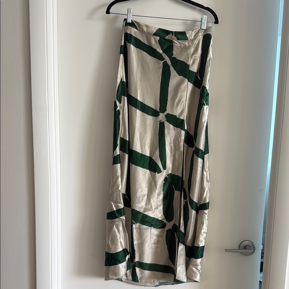 Figue NWT 6 Green and Cream Skirt